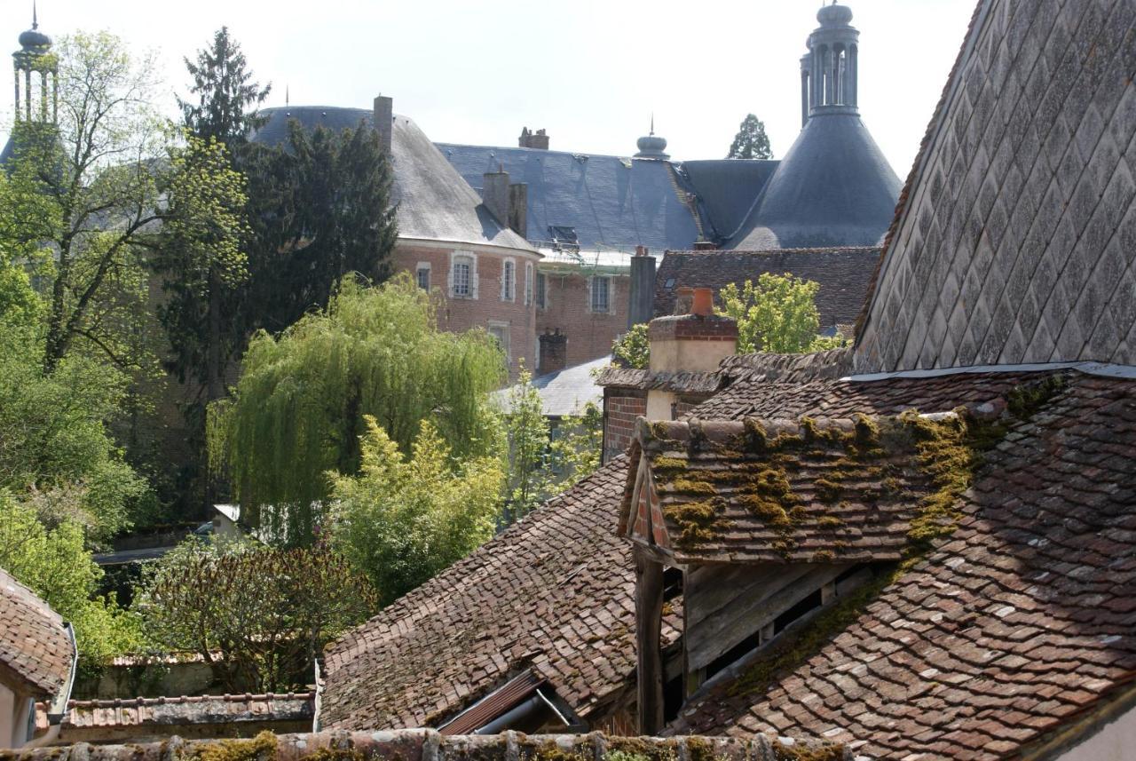 La Maison Jeanne D'Arc Saint-Fargeau  Exteriör bild