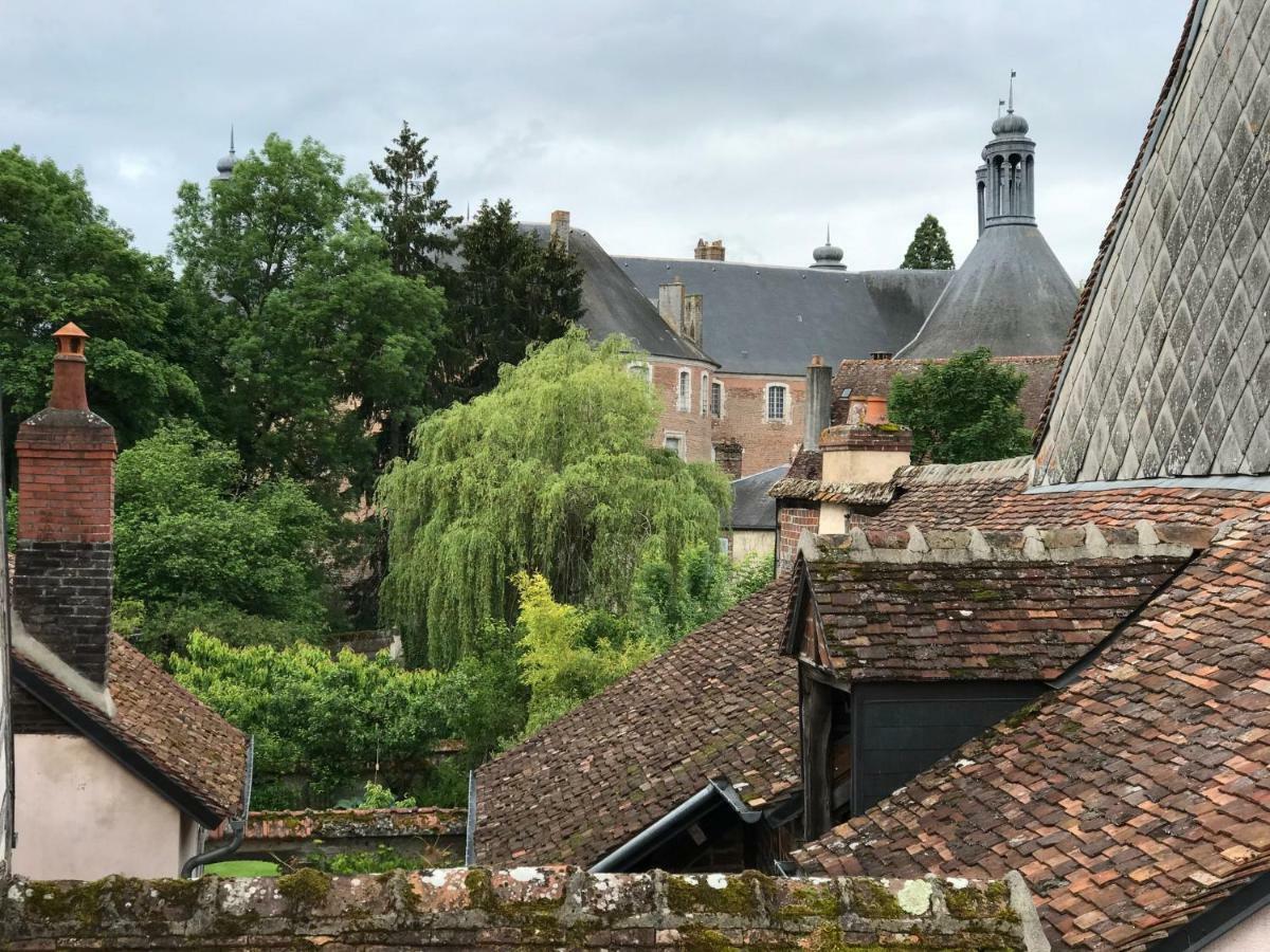 La Maison Jeanne D'Arc Saint-Fargeau  Exteriör bild